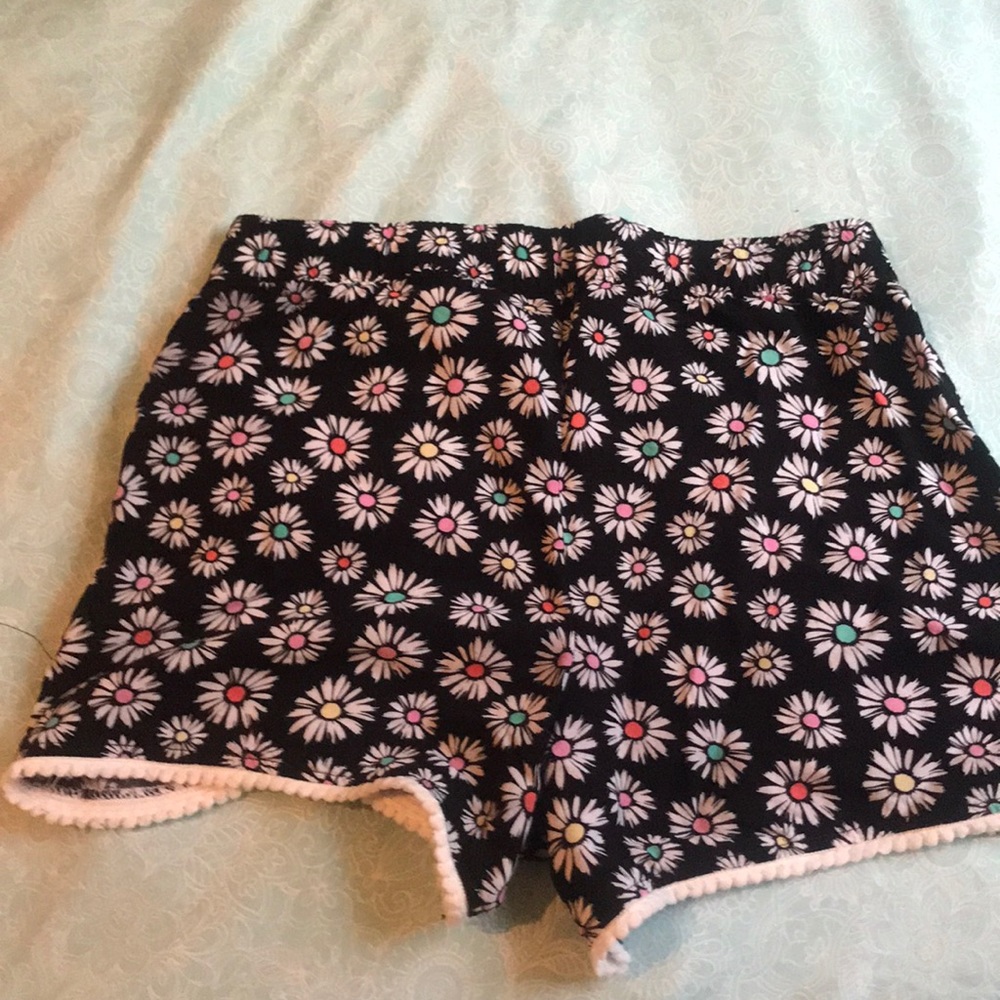 Shorts - Picture 2 of 2